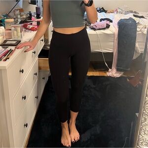 Lululemon Wunder Under Crop HR full on luxtreme 23” size 6